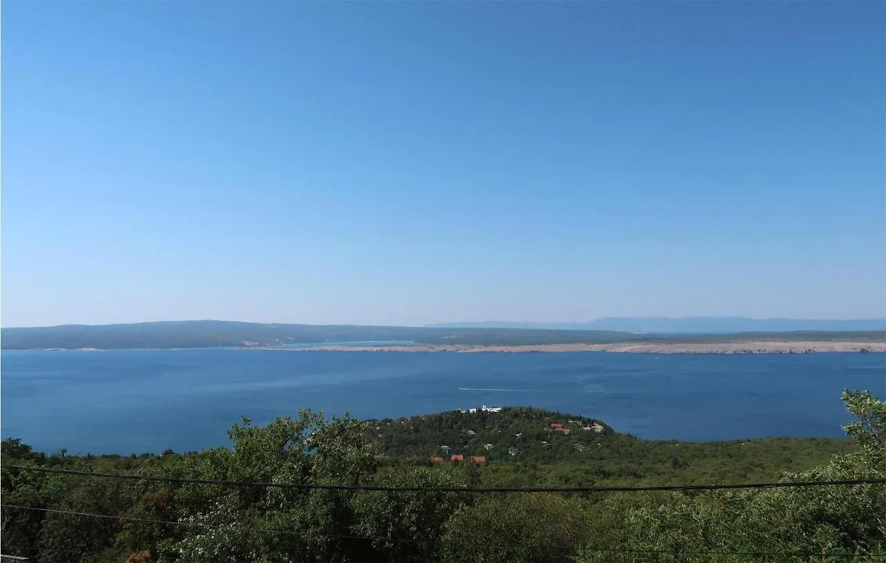 Cozy Apartment In Dramalj With House Sea View