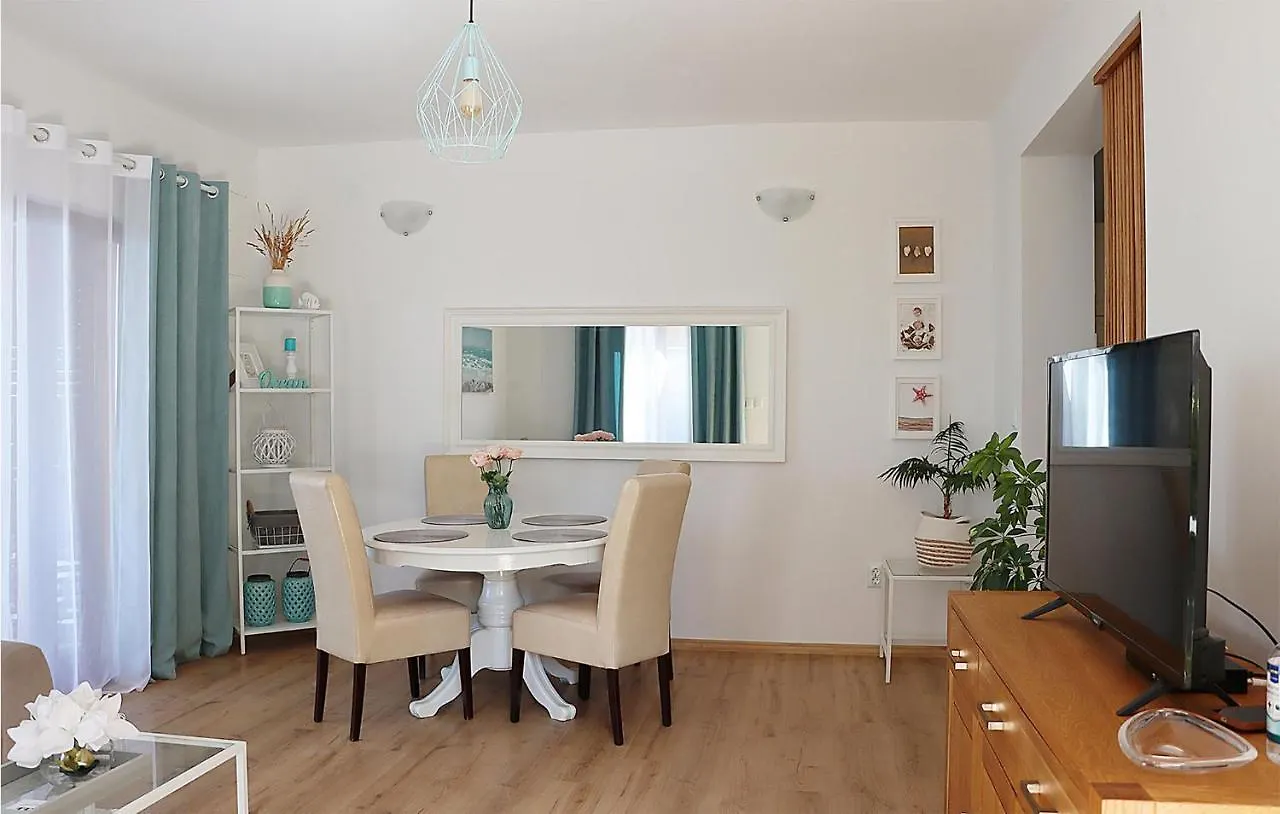 Cozy Apartment In Dramalj With House Sea View 0*,