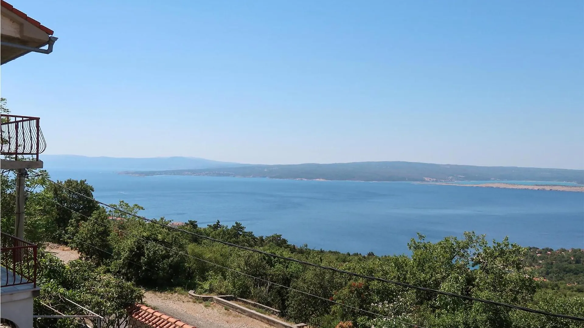 Cozy Apartment In Dramalj With House Sea View
