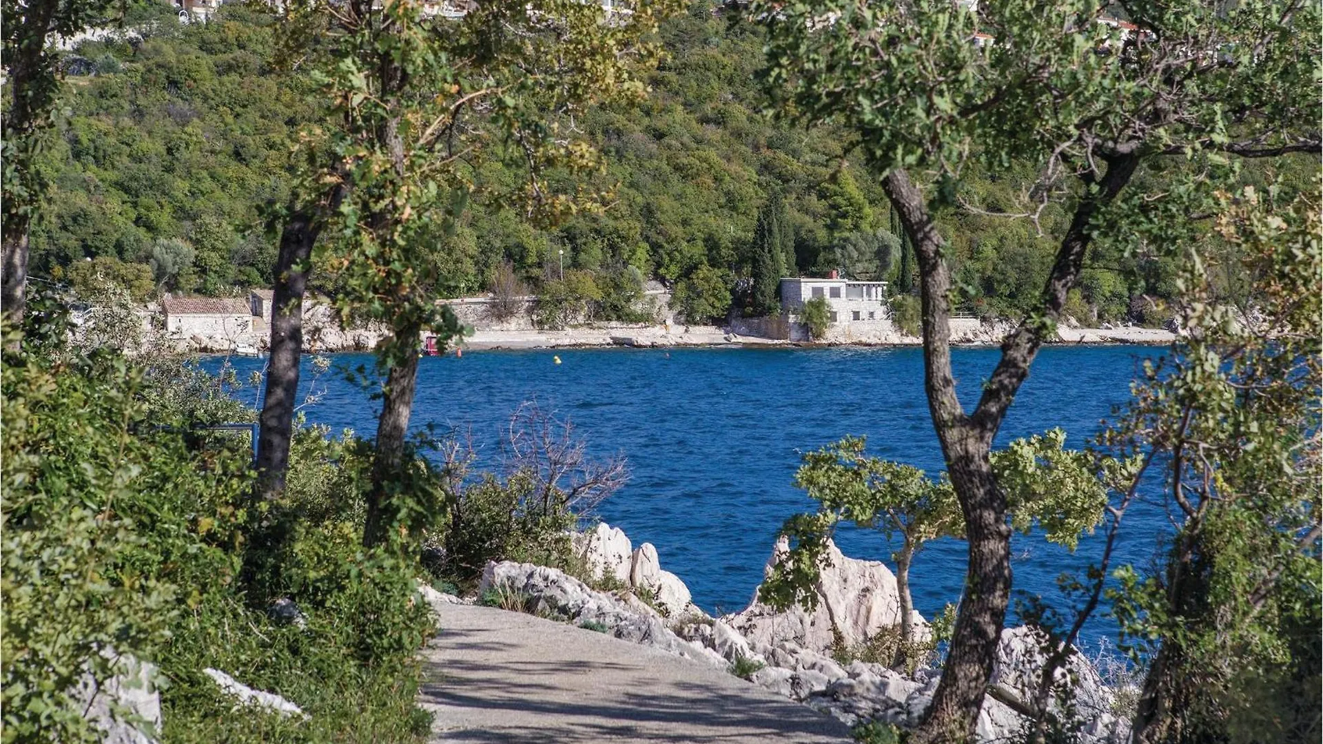 Cozy Apartment In Dramalj With House Sea View Kroatien